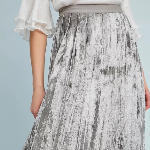 Bl-nk London Women’s Velvet Pleated Metallic Midi Skirt Small - Picture 2 of 6